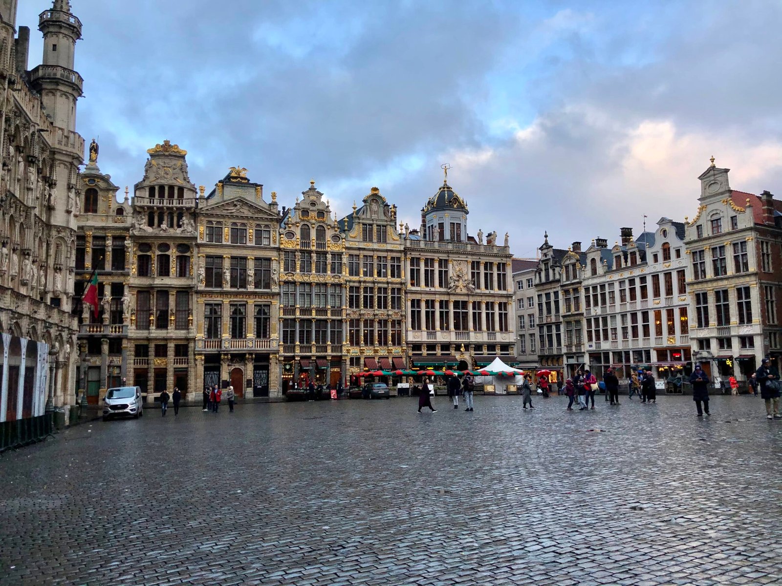 Grand place 2 Grand place 2